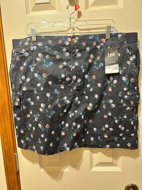 Lee Black Floral Utility Skort